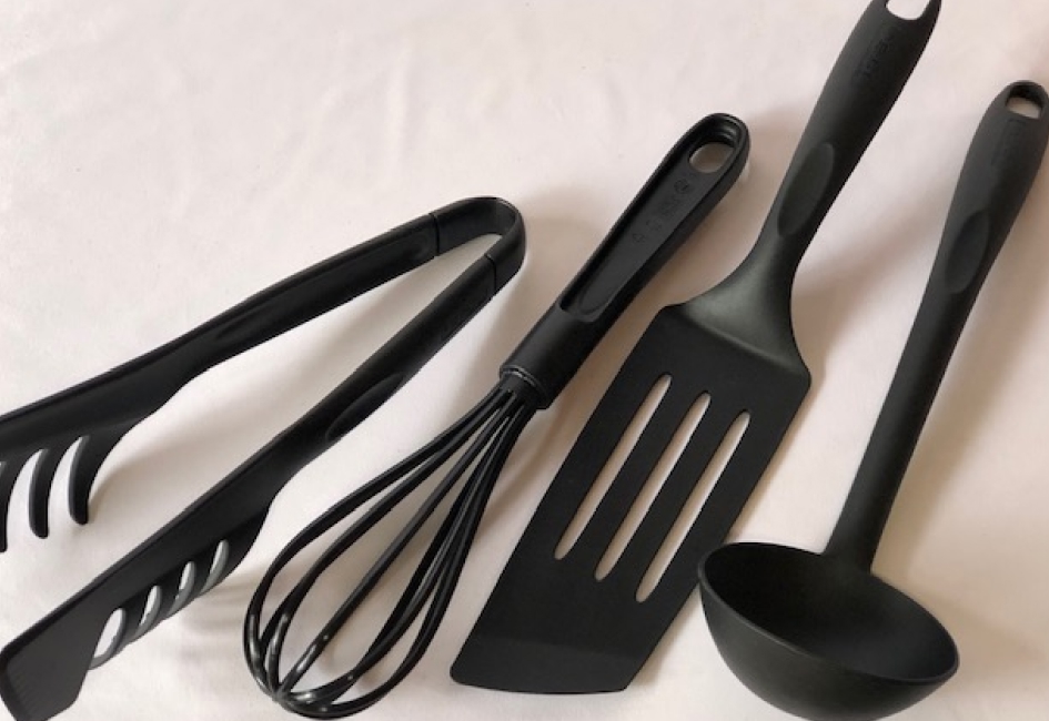 キッチンツール（レードル、トング、フライ返し等）