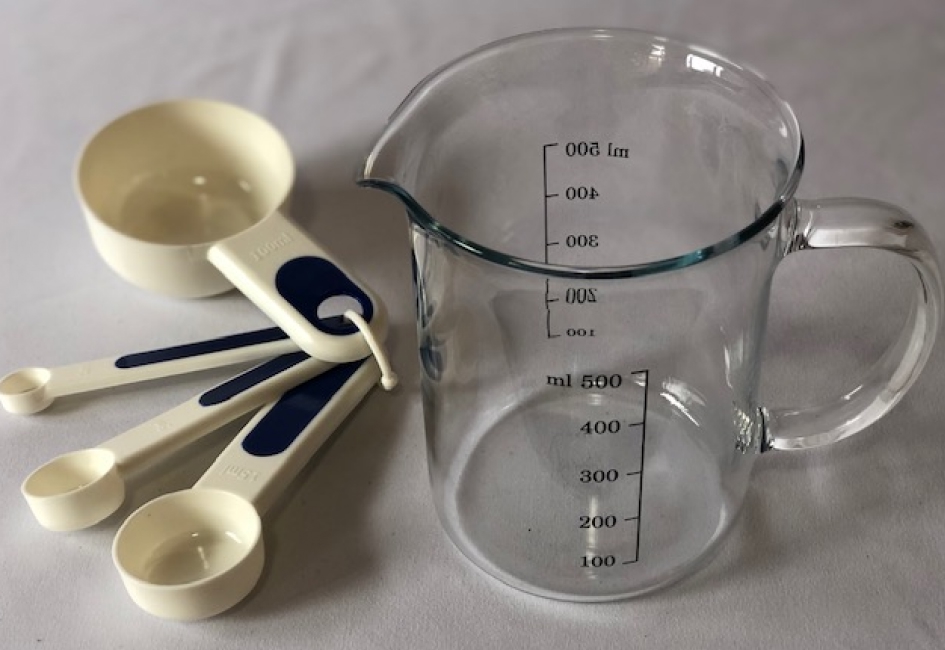 計量カップ／計量スプーン