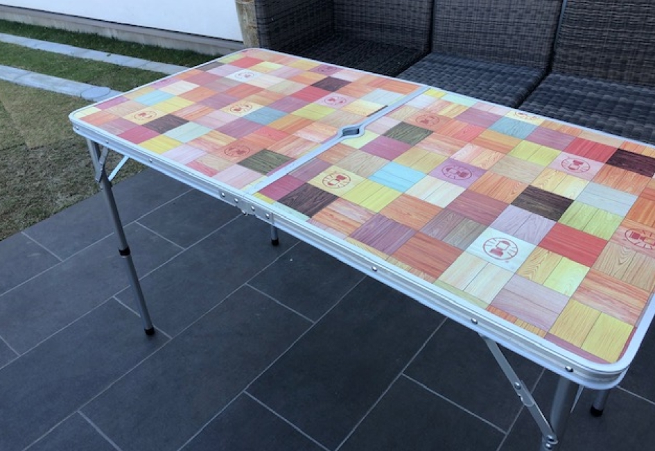 デッキテーブル